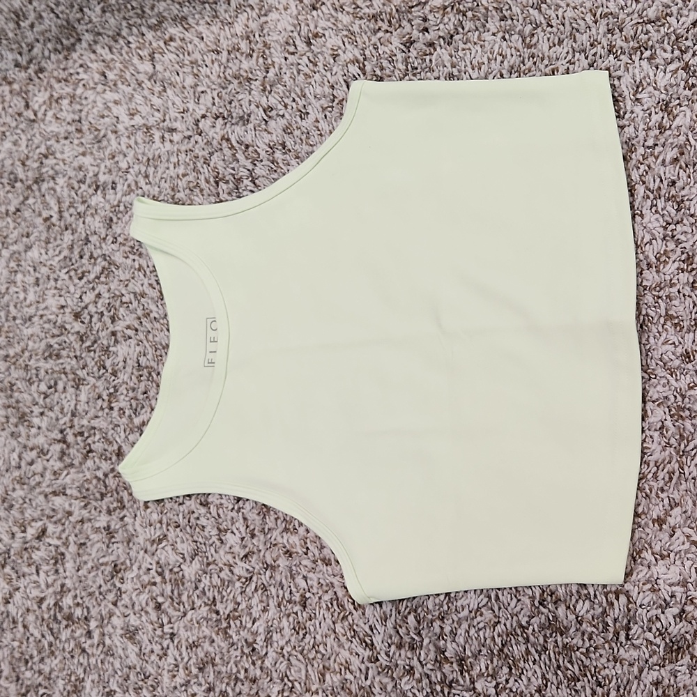 Fleo Crop Very Light Greenish